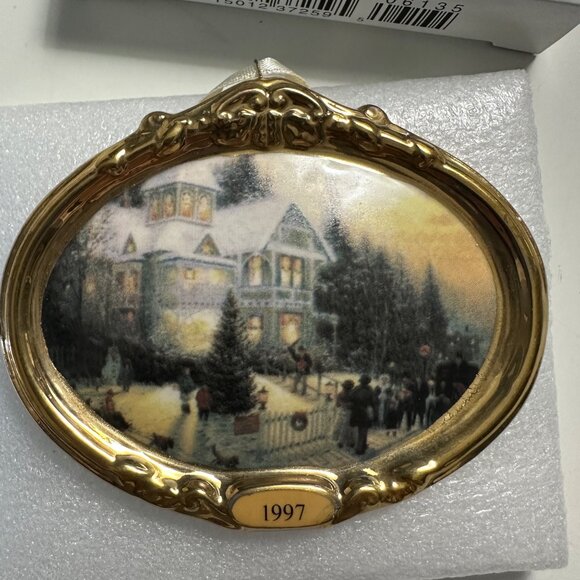 Hallmark Keepsake Victorian Christmas Thomas Kinkade 1997 in box Ornament lot 1 - Picture 2 of 5